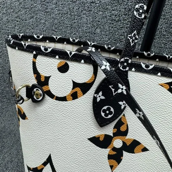 100% Authentic Louis Vuitton Neverfull W/Pouch Leather Tote Bag - Picture 3 of 16